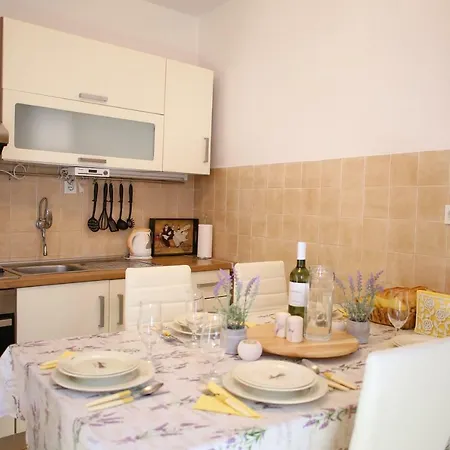 Kaleta Apartman Supetar